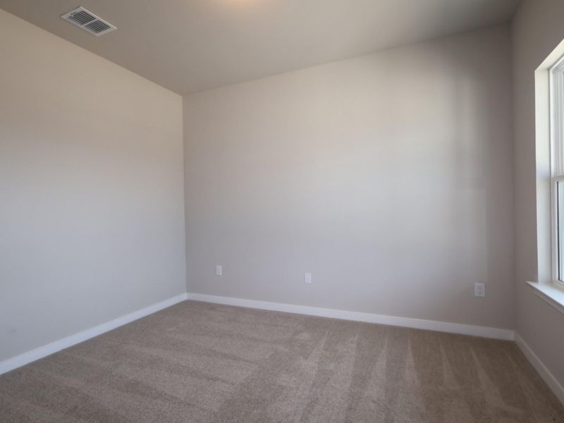 Spacious, unfurnished interior of a new home in Cascades at Onion Creek, Austin (Image 13). Spacious, unfurnished interior of a new home in Cascades at Onion Creek, Austin (Image 13).
