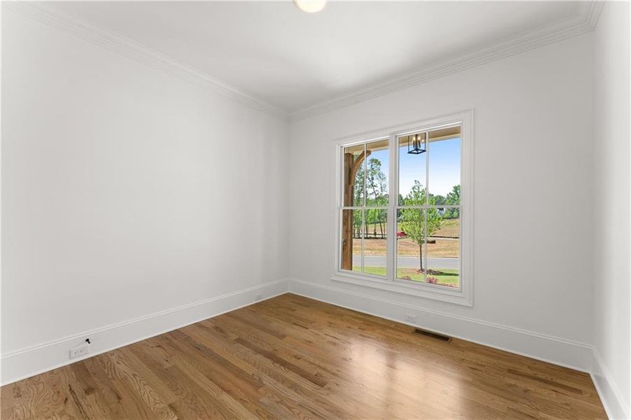 Spacious, unfurnished interior of a new home in Woodford, Acworth (Image 19).