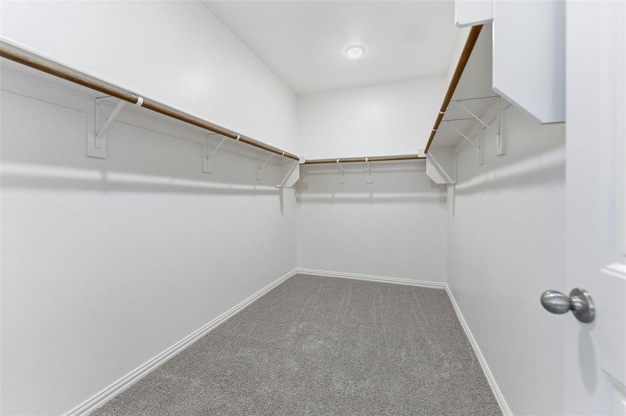 Spacious, unfurnished interior of a new home in Liberty Pointe, Gainesville (Image 26).