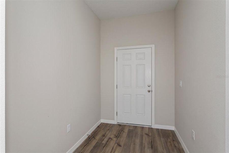 Spacious, unfurnished interior of a new home in Crosswinds, Haines City (Image 17).