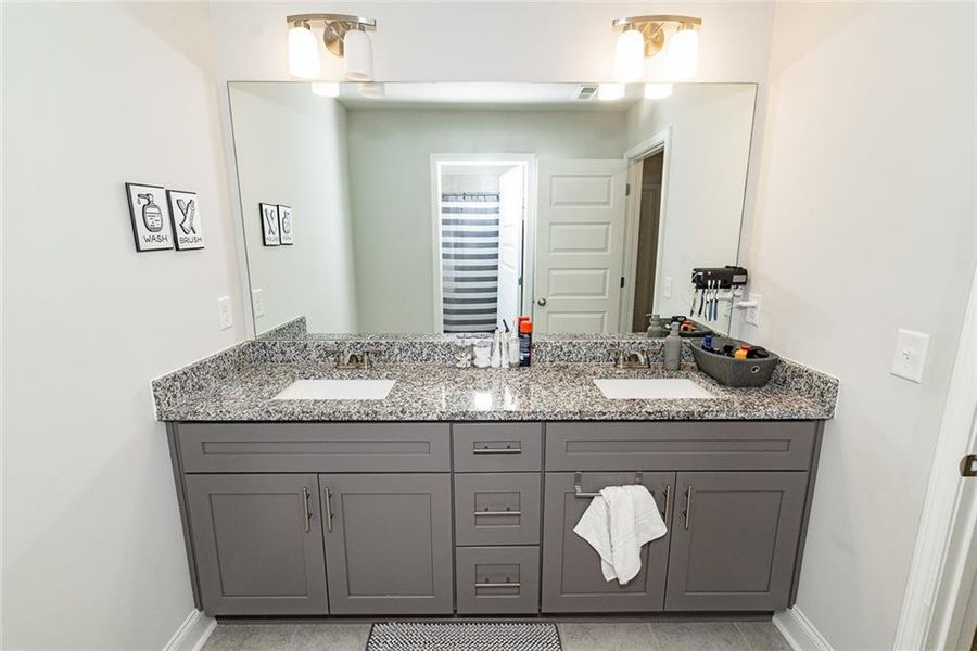 Furnished interior view inside a new home in Hellen Valley, Braselton (Image 4).