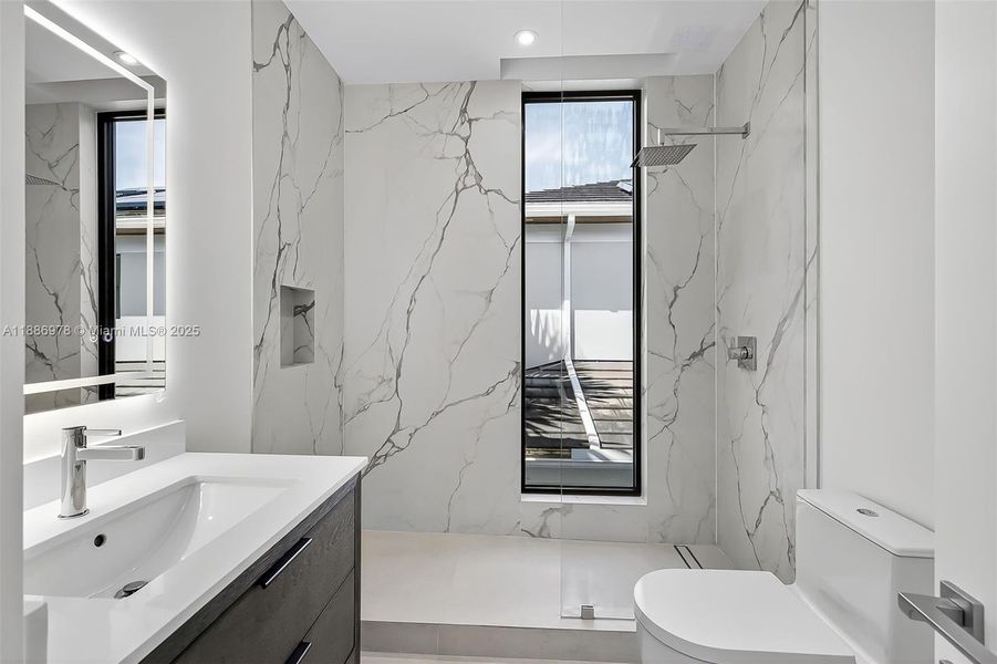 Furnished interior view inside a new home in , Fort Lauderdale (Image 33).