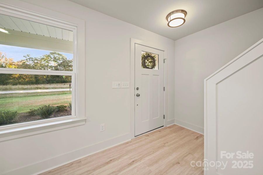 Spacious, unfurnished interior of a new home in , Pageland (Image 18).