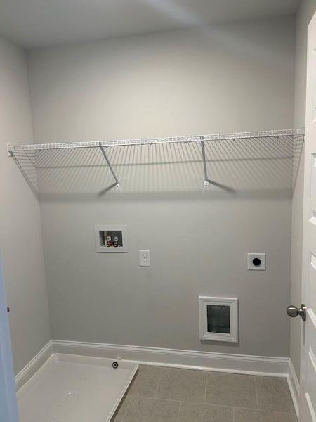 Spacious, unfurnished interior of a new home in Towns at Enclave, Lawrenceville (Image 15).