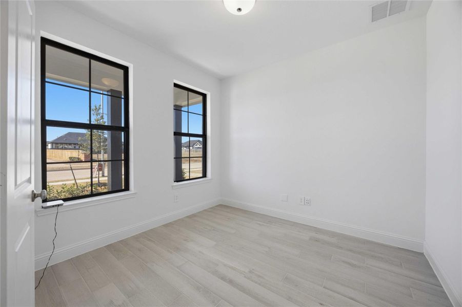 Spacious, unfurnished interior of a new home in Sienna, Missouri City (Image 31). Spacious, unfurnished interior of a new home in Sienna, Missouri City (Image 31).