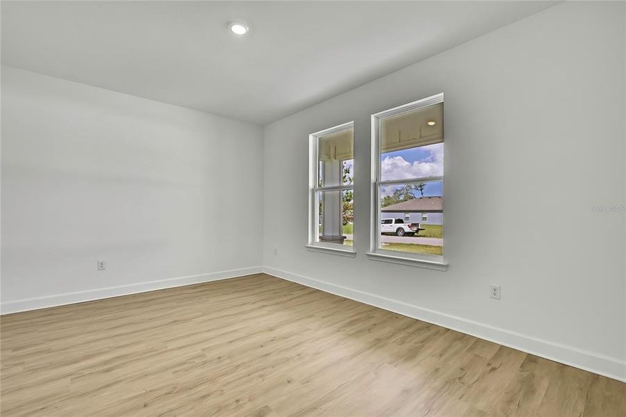 Spacious, unfurnished interior of a new home in , Spring Hill (Image 43).