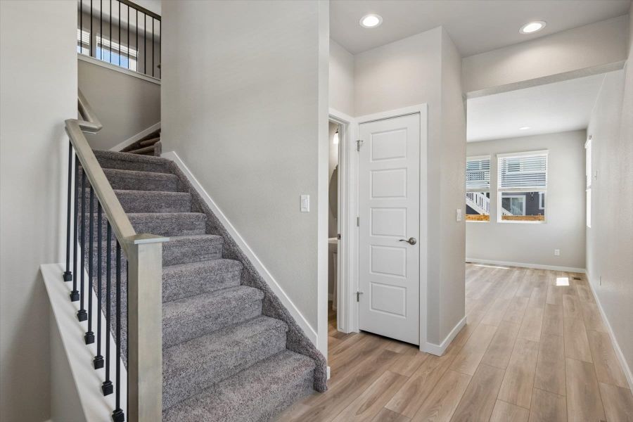 Spacious, unfurnished interior of a new home in Buffalo Highlands – Commerce City, Commerce City (Image 10).
