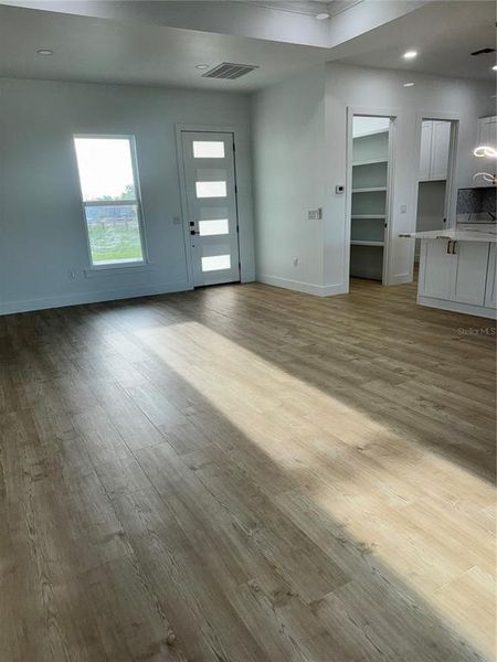 Spacious, unfurnished interior of a new home in , Frostproof (Image 25).