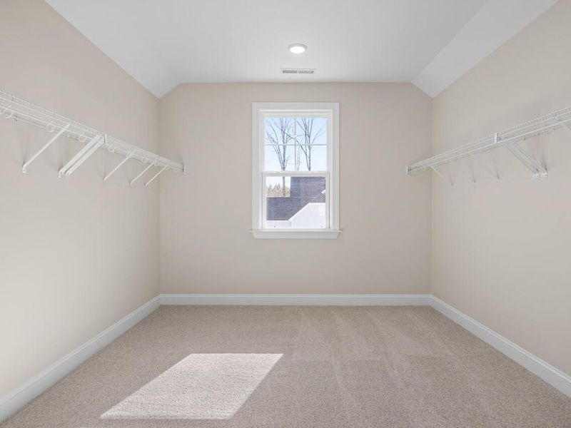 Spacious, unfurnished interior of a new home in Laneridge Estates, Raleigh (Image 25).