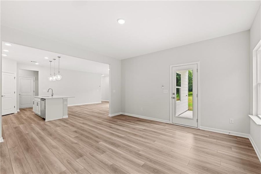 Spacious, unfurnished interior of a new home in Cedar Farms, Winder (Image 14).