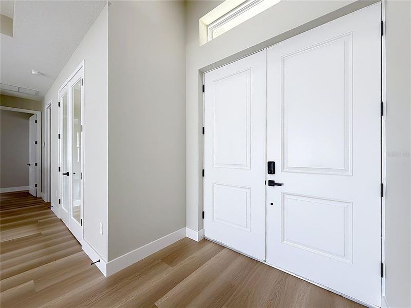 Spacious, unfurnished interior of a new home in , Citrus Springs (Image 57).