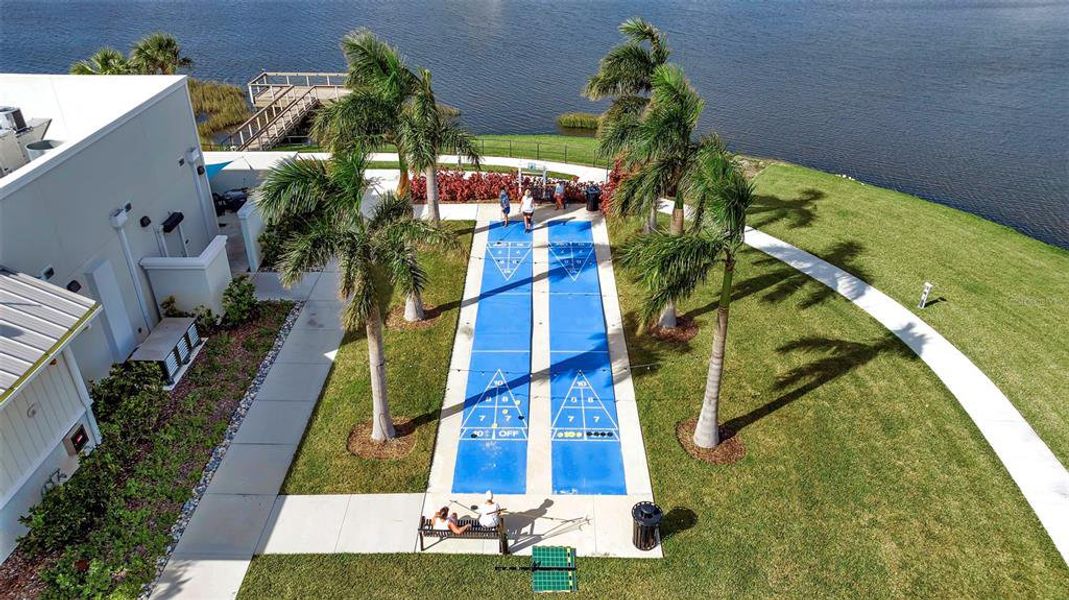 Community amenities in , Parrish (Image 77).