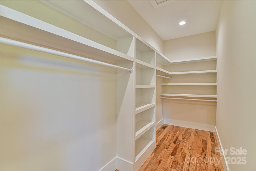 Walk-in Closet
