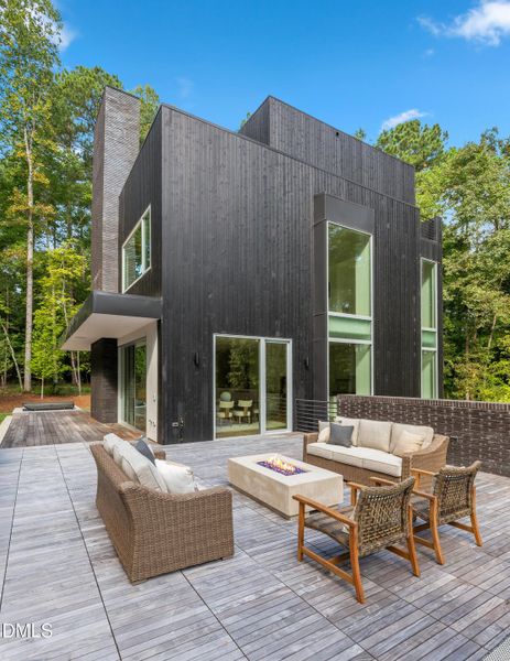 711 Berryhill Dr 39b Rhonda Szostak