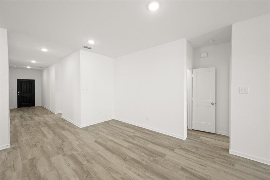 3157 Manchester- Dining-1