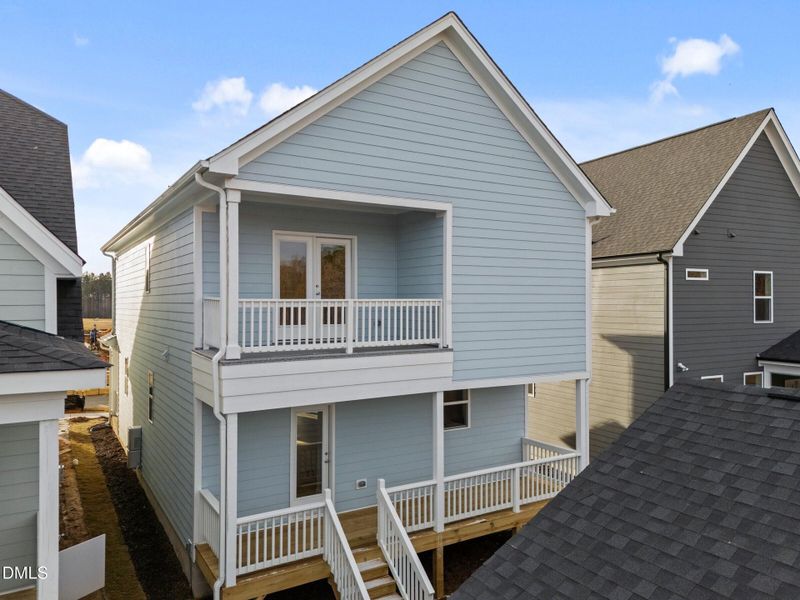 028_WFP-2846 Exterior - Rear_2 - Medium