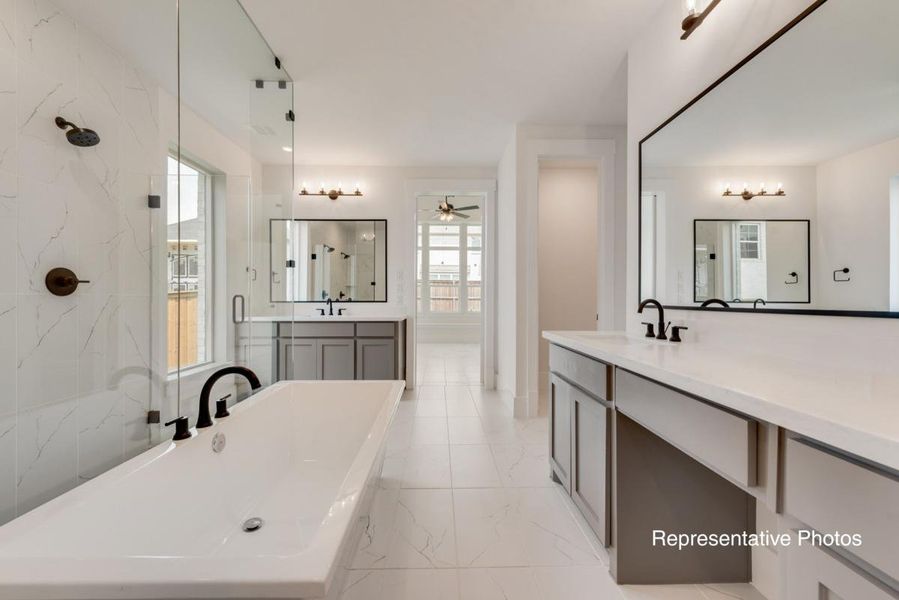 Representative furnished interior of a home built from the Grandview by Grand Homes in Dominion of Pleasant Valley, Wylie (Image 9).