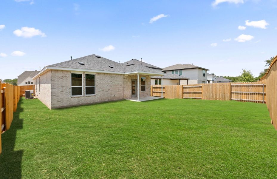Exterior details and patio area of a home in Woodside, Georgetown (Image 3).