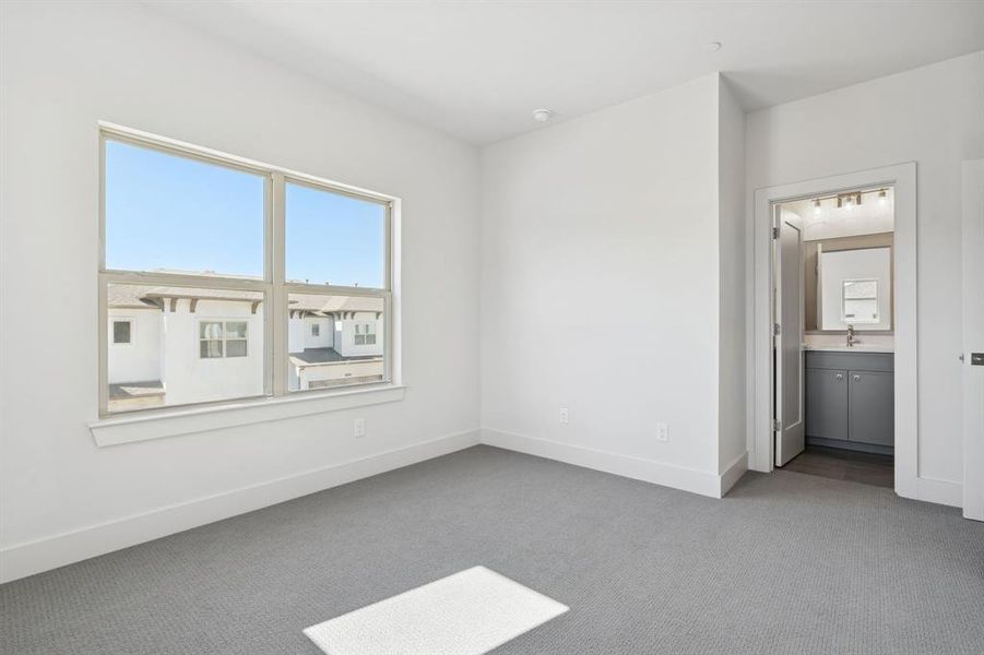Additional bedroom.