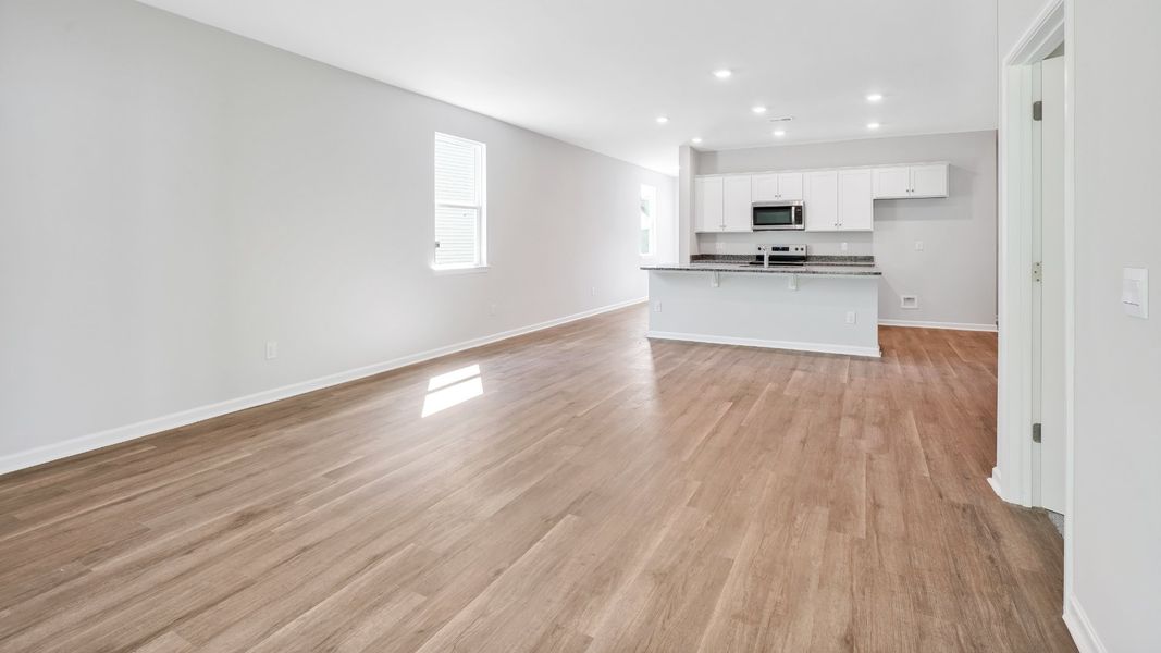 Spacious, unfurnished interior of a new home in The Pines at Blake Farm, Wilmington (Image 18).