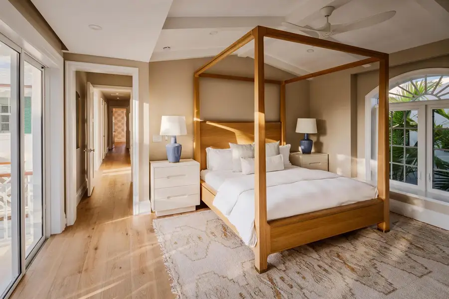 30 - Master bedroom with canopy bed, lig