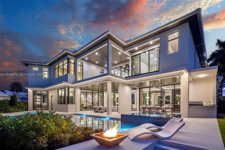 Exterior details and patio area of a home in , Fort Lauderdale (Image 26).