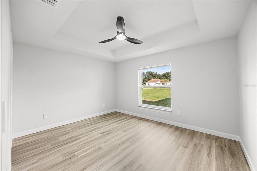 Spacious, unfurnished interior of a new home in , Bushnell (Image 37).