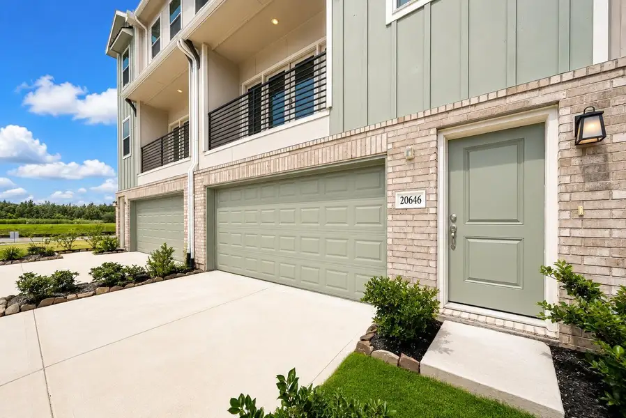 A secondary bedroom and full bath on this level offer flexibility for guests, or home office, or multi-generational living. Upstairs(3rd story), you'll find a study nook/flex space, convenient laundry room, two secondary bedrooms, a full bath and a private owner's retreat complete with an ensuite bath. Residents enjoy elevated, flood-resistant construction, an outdoor amphitheater, two dog parks, and easy access to shopping, dining, Downtown Houston, Bush IAH, and major employment centers. Humble ISD.