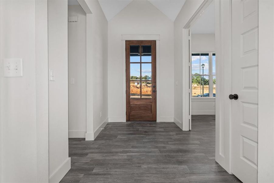 Spacious, unfurnished interior of a new home in , Lindale (Image 20). Spacious, unfurnished interior of a new home in , Lindale (Image 20).