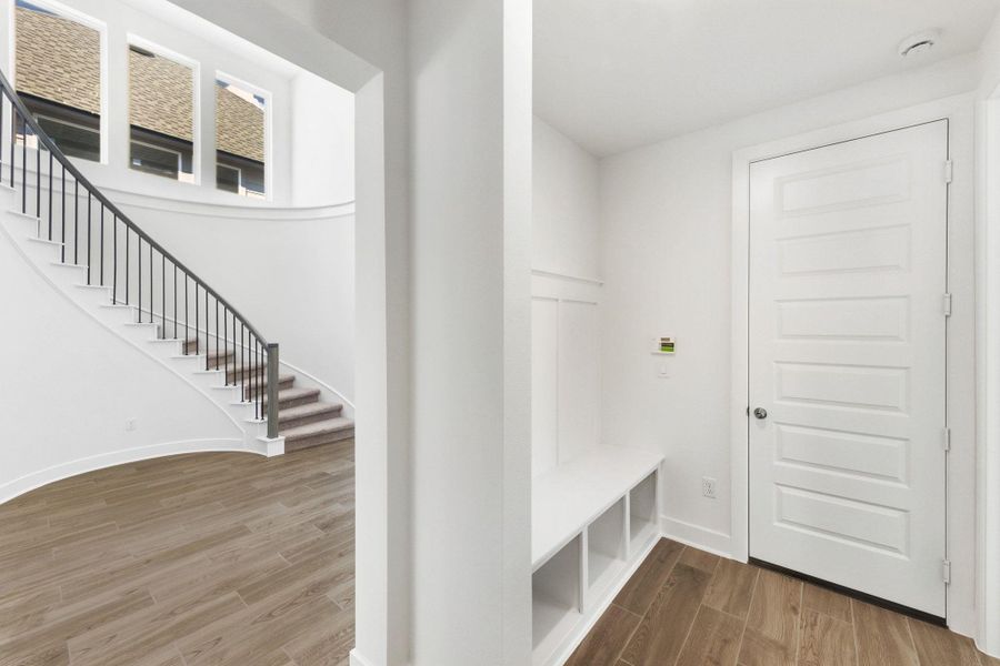 Spacious, unfurnished interior of a new home in The Colony - 50', Bastrop (Image 15).