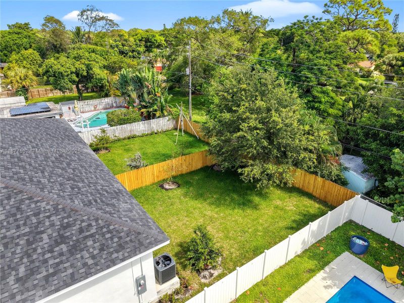 Image 37 of a home in .