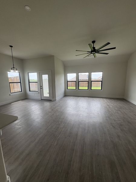 Spacious, unfurnished interior of a new home in Stillwater Lake Estates, Godley (Image 10). Spacious, unfurnished interior of a new home in Stillwater Lake Estates, Godley (Image 10).