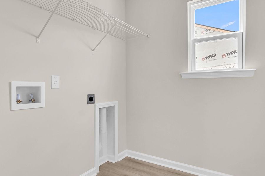 Spacious, unfurnished interior of a new home in Watson Hill, Summerville (Image 20).