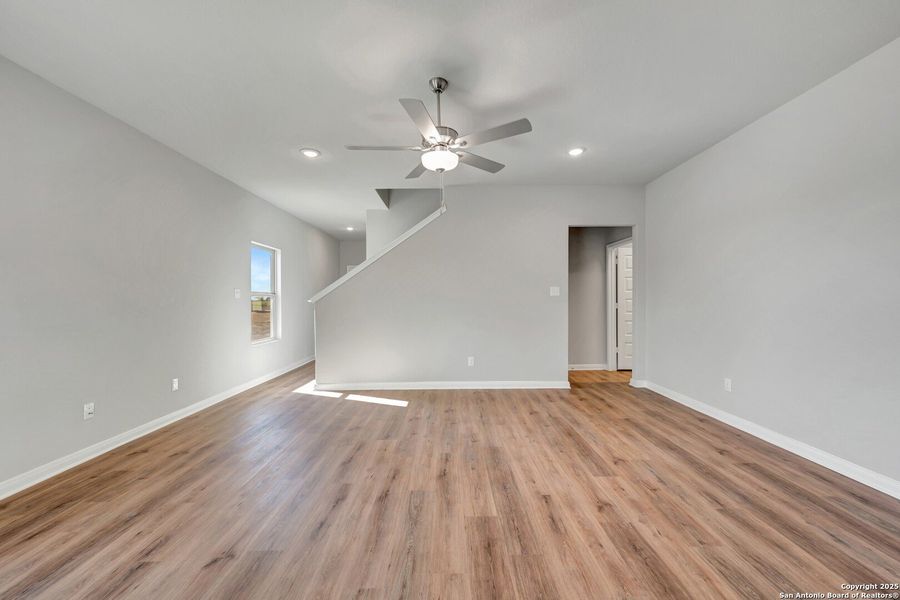 Spacious, unfurnished interior of a new home in Paloma Park, Converse (Image 21).