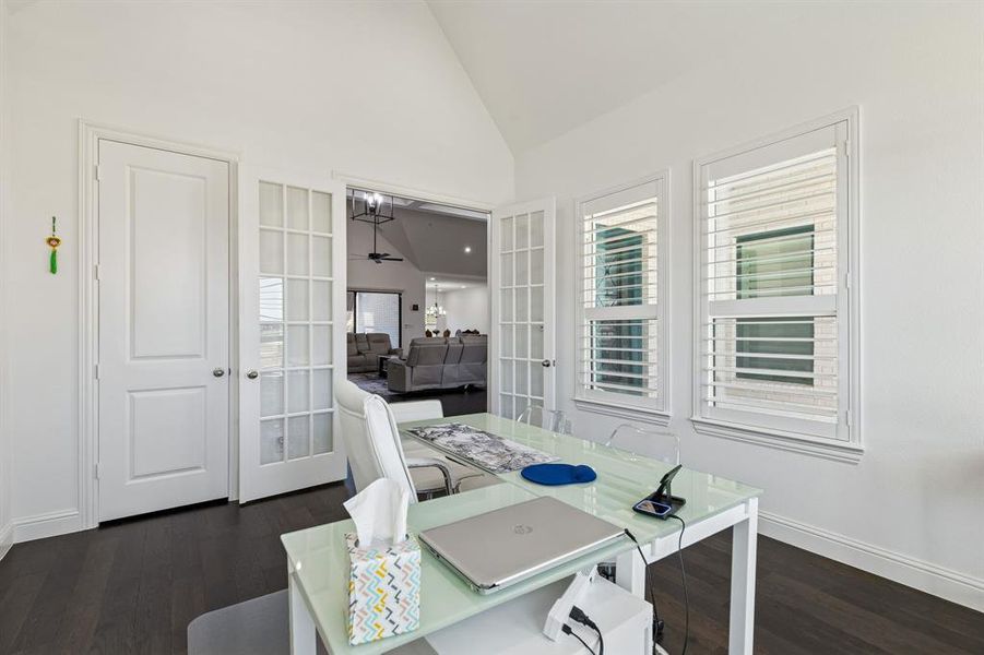 Furnished interior view inside a new home in Lakeview Downs, Lucas (Image 35). Furnished interior view inside a new home in Lakeview Downs, Lucas (Image 35).