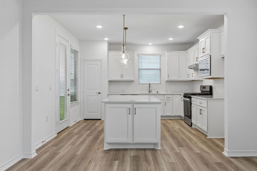 Furnished interior view inside a new home in Del Webb Fulshear, Fulshear (Image 5).