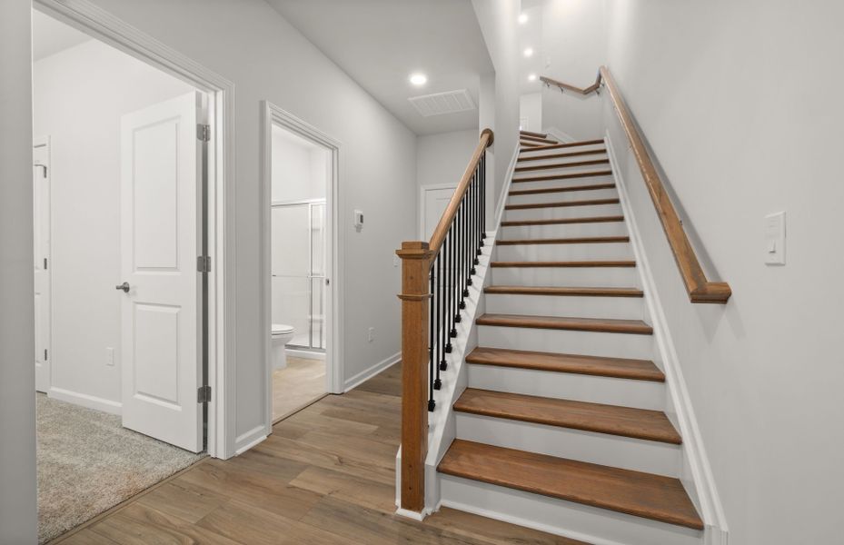 Representative unfurnished interior of a home built from the Broxton by Pulte Homes in Everton, Durham (Image 22).