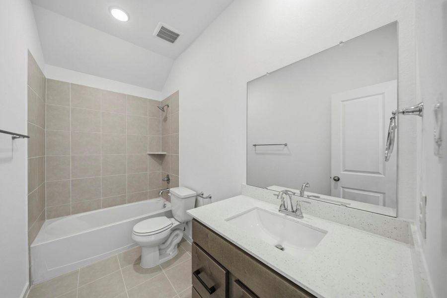 Furnished interior view inside a new home in Sienna 45', 50', Missouri City (Image 6). Furnished interior view inside a new home in Sienna 45', 50', Missouri City (Image 6).