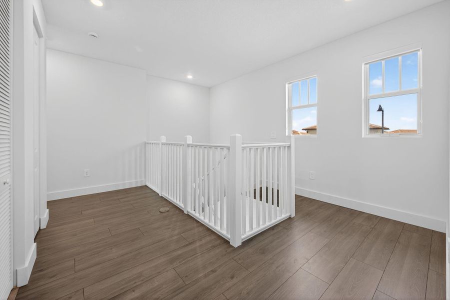 Spacious, unfurnished interior of a new home in , Davie (Image 23).