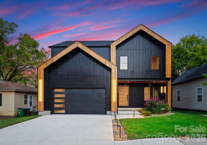 Photo is a representation of similar property Photo is a representation of similar property