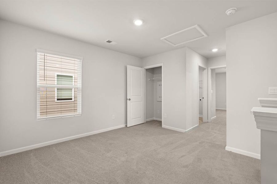 Representative unfurnished interior of a home built from the Elston by D.R. Horton in Captain's Corner, Grovetown (Image 33).