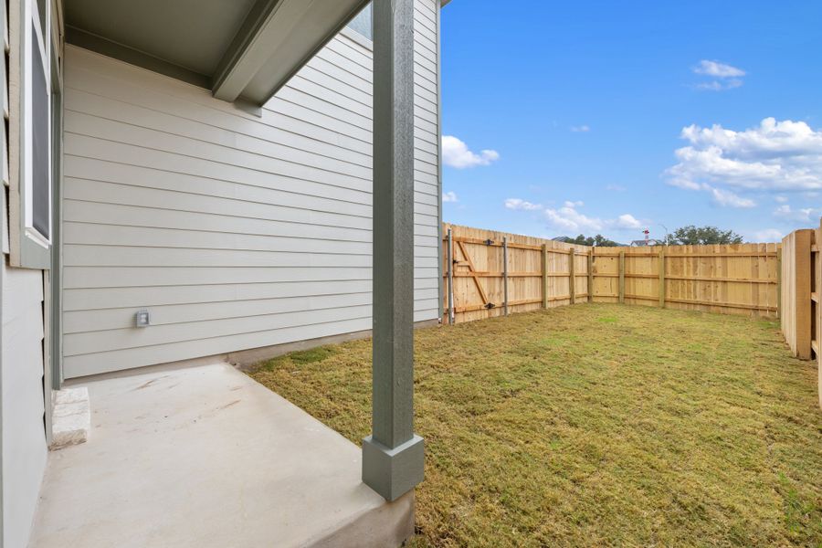 Representative exterior details of a home built from the Robin by Ashton Woods in The Cottages at Lariat, Liberty Hill (Image 4). Representative exterior details of a home built from the Robin by Ashton Woods in The Cottages at Lariat, Liberty Hill (Image 4).