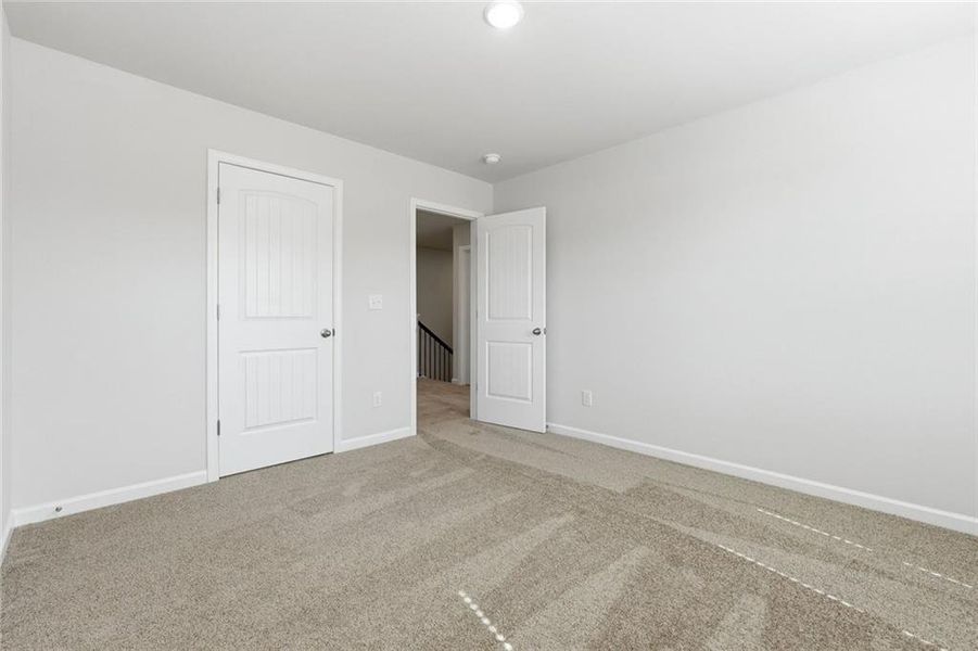 Spacious, unfurnished interior of a new home in Concord Oaks, Powder Springs (Image 21).
