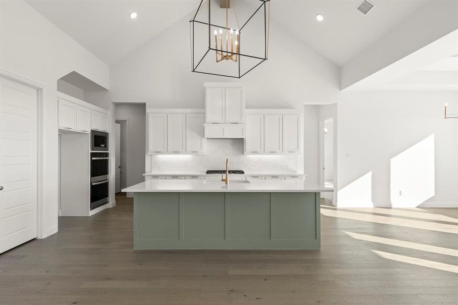 09. 3115 Tobias - Kitchen