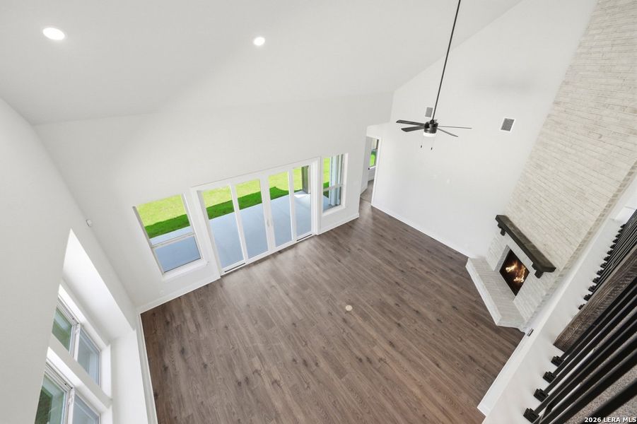 Spacious, unfurnished interior of a new home in Davis Ranch, San Antonio (Image 4). Spacious, unfurnished interior of a new home in Davis Ranch, San Antonio (Image 4).