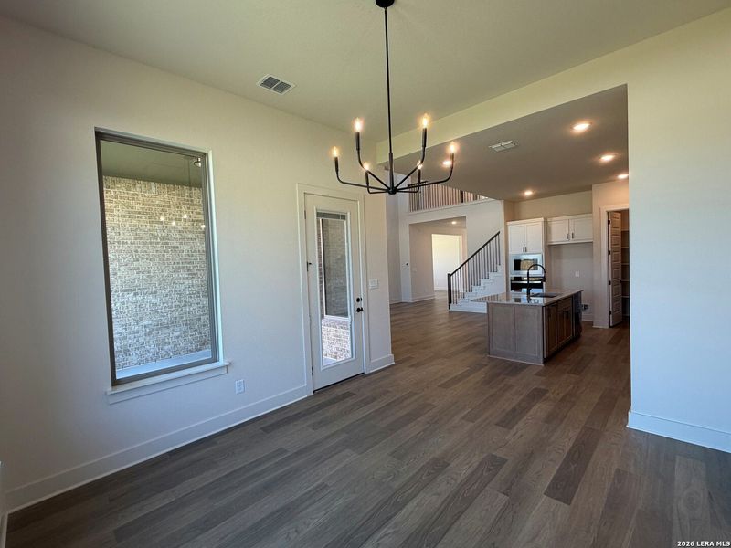 Spacious, unfurnished interior of a new home in Ladera - 50s, San Antonio (Image 16).