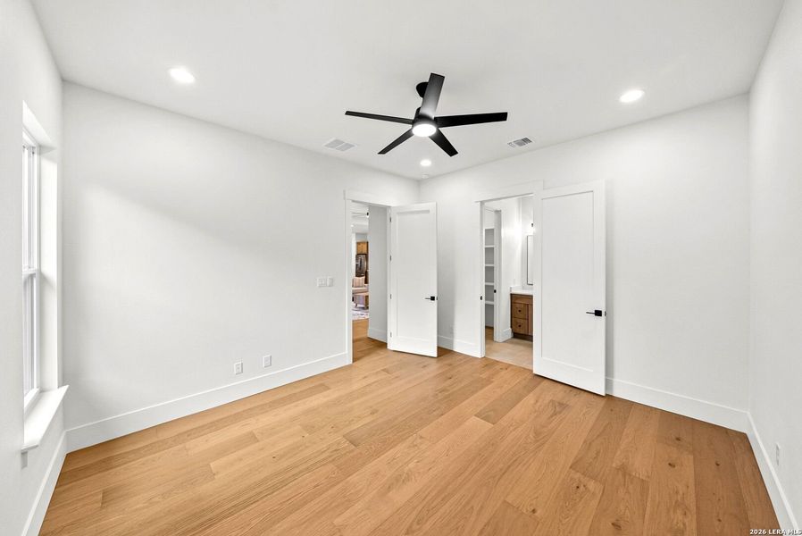 Spacious, unfurnished interior of a new home in , Boerne (Image 46).