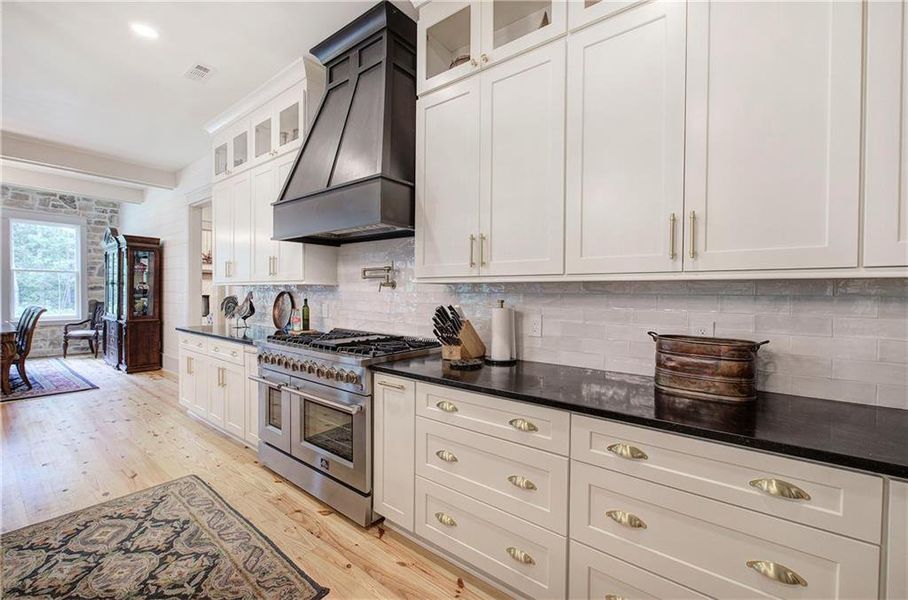 Furnished interior view inside a new home in , Acworth (Image 58).