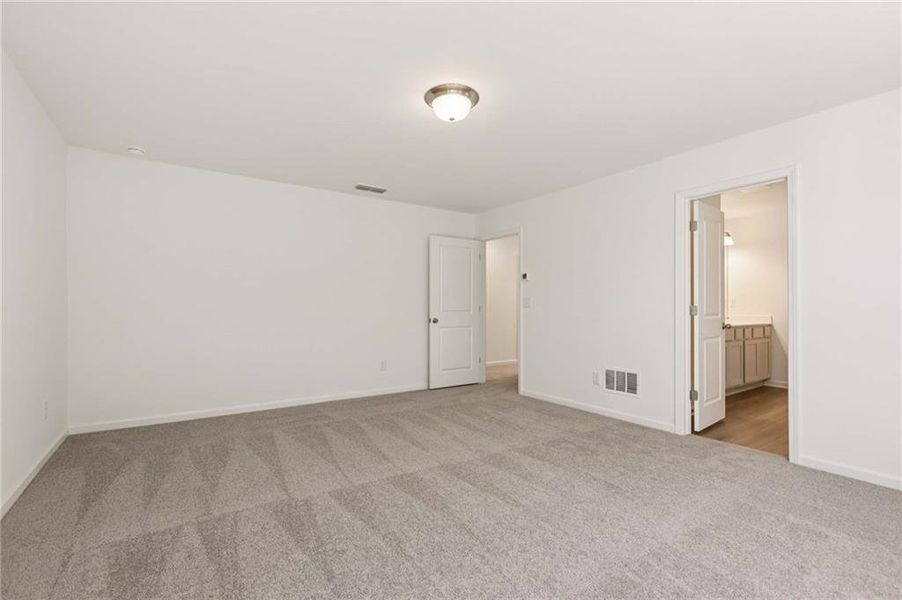 Spacious, unfurnished interior of a new home in Langston Reserve, Cartersville (Image 16).