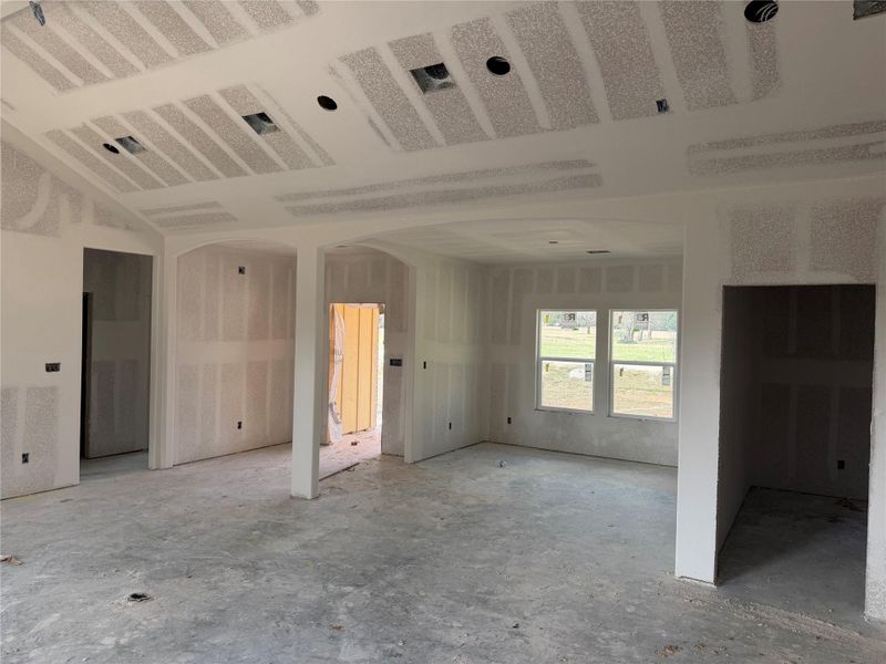 Living/Dining Area Living/Dining Area